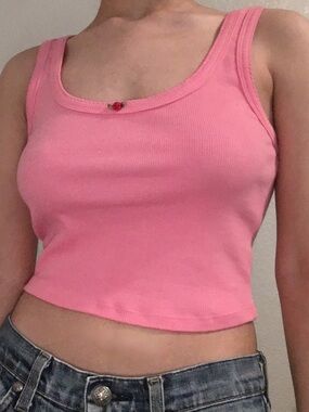 Ribbed Pink Scoop-Neck Crop Tank